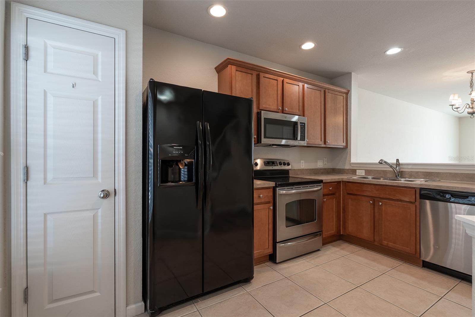 Image 11 of 50 For 4900 45 Street