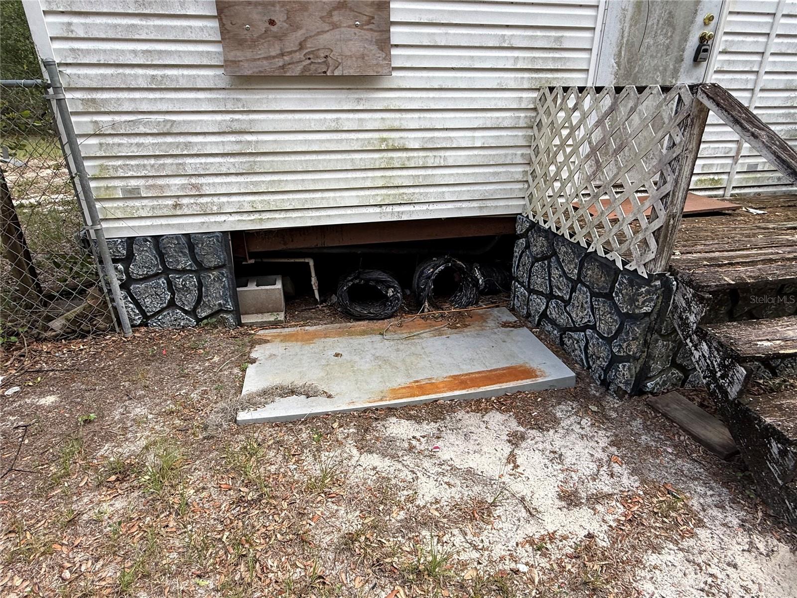 Image 22 of 25 For 18710 61st Street Road