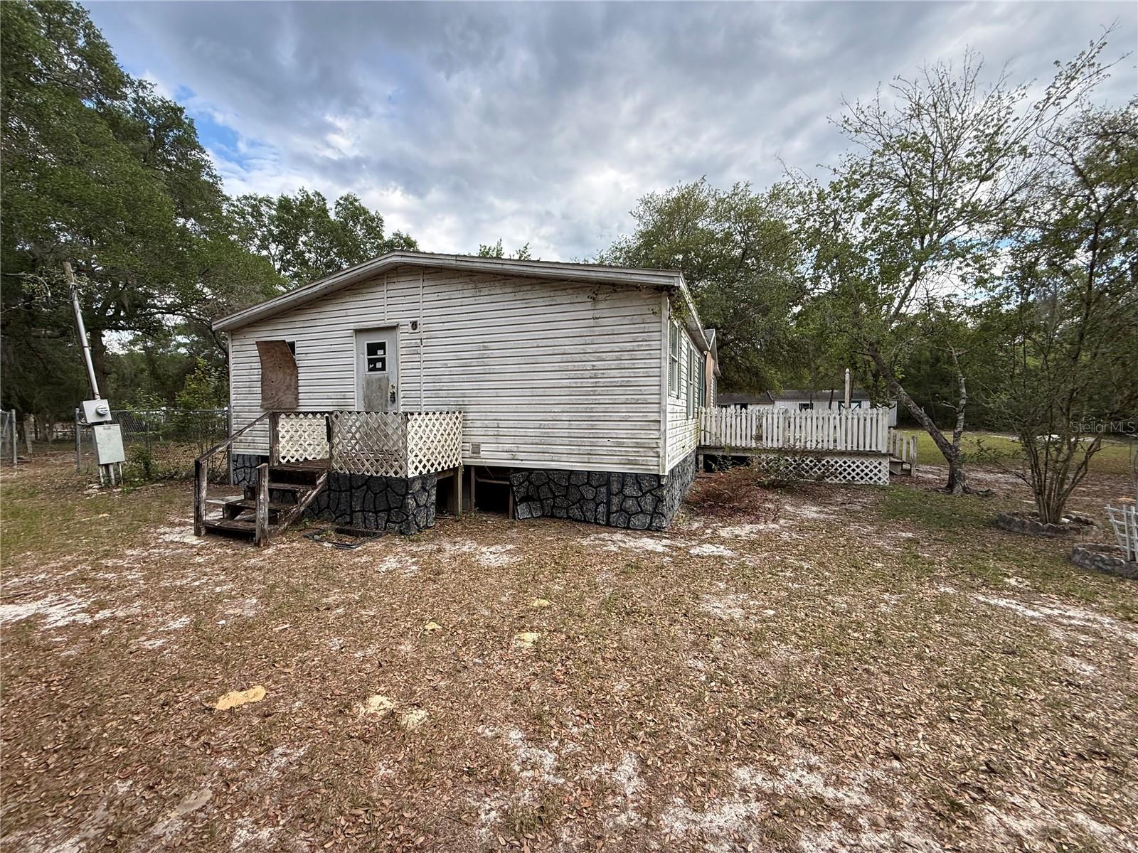 Image 7 of 25 For 18710 61st Street Road