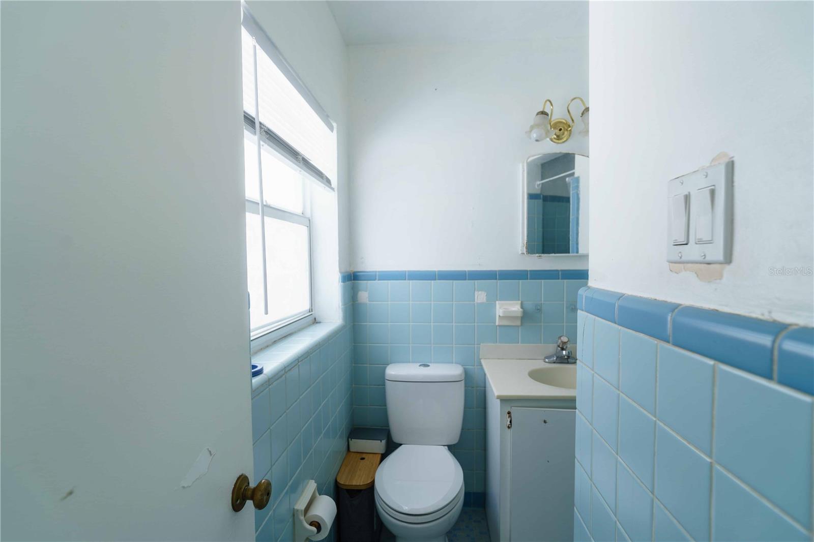 Image 30 of 46 For 3523 6th Street