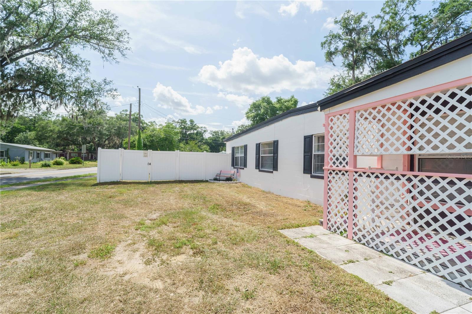 Image 7 of 46 For 3523 6th Street