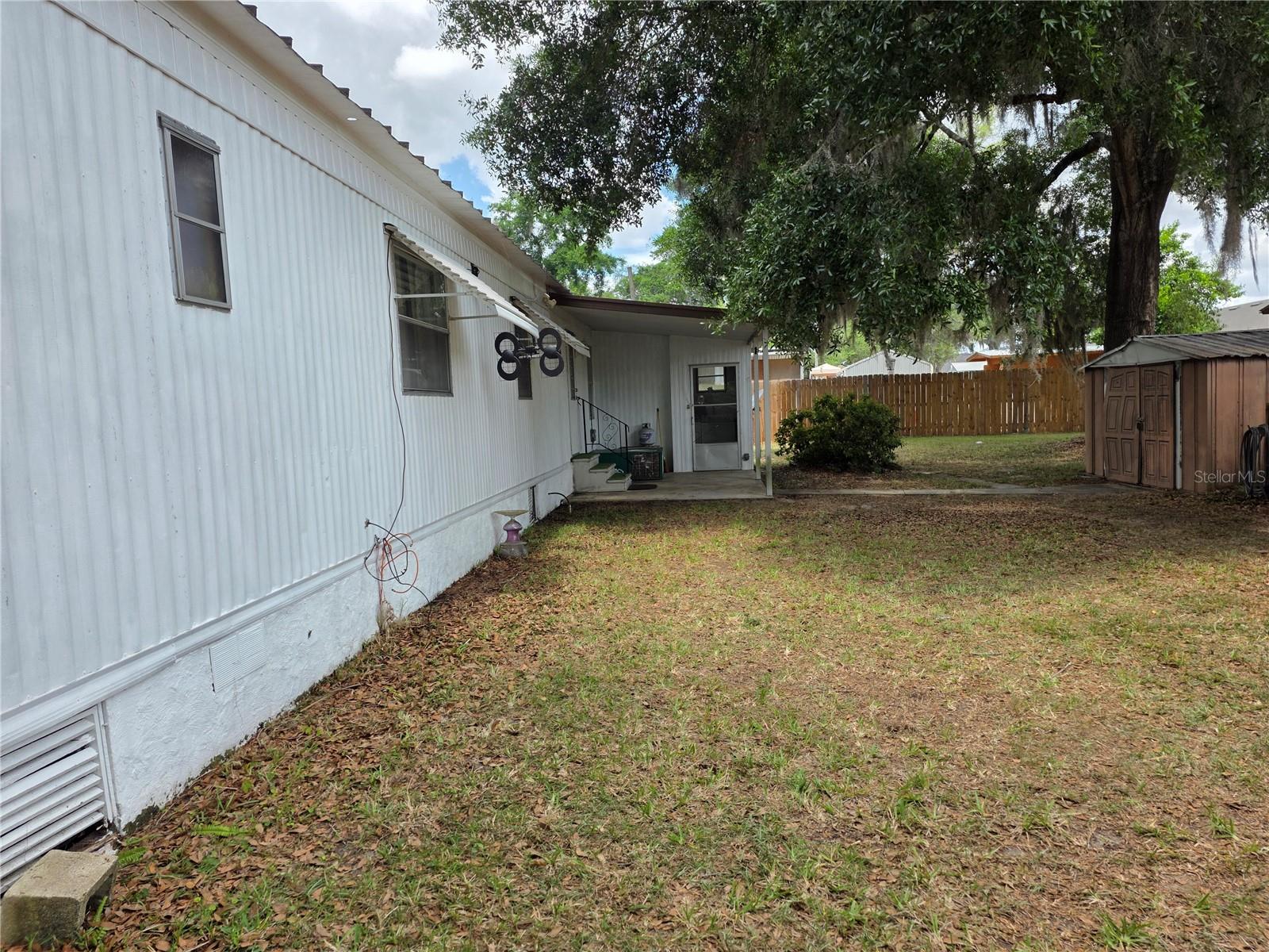 Image 21 of 25 For 16995 101st Court Road