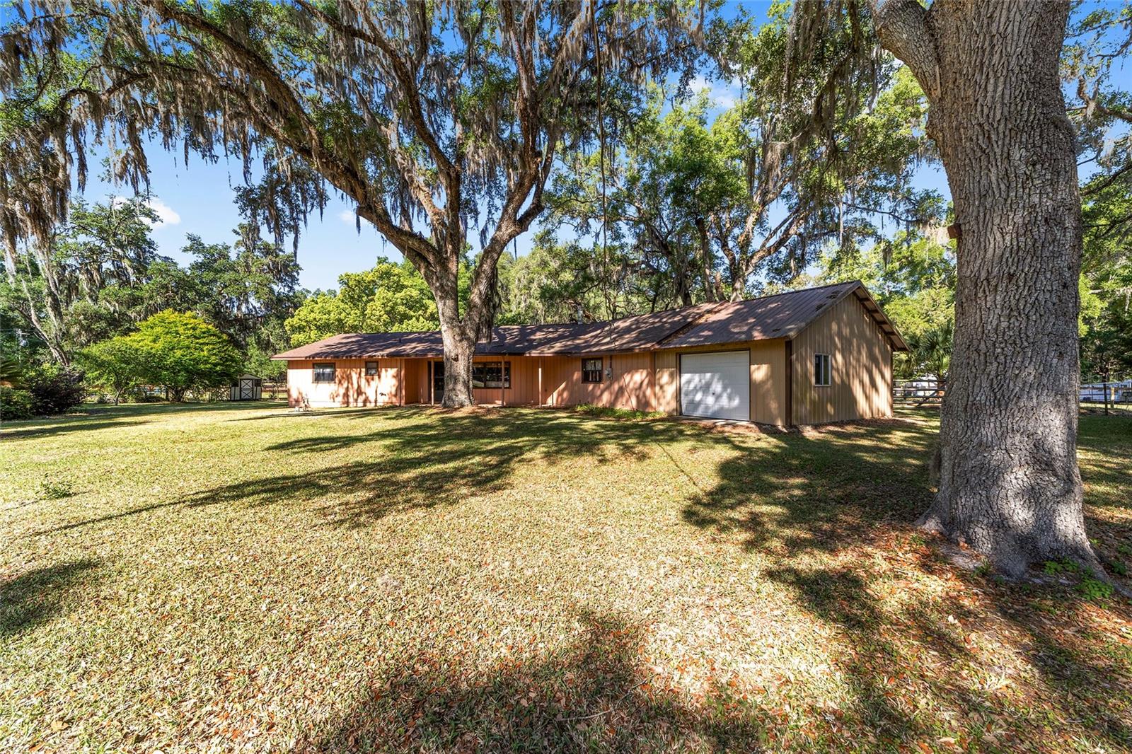 Image 24 of 33 For 14020 160th Avenue