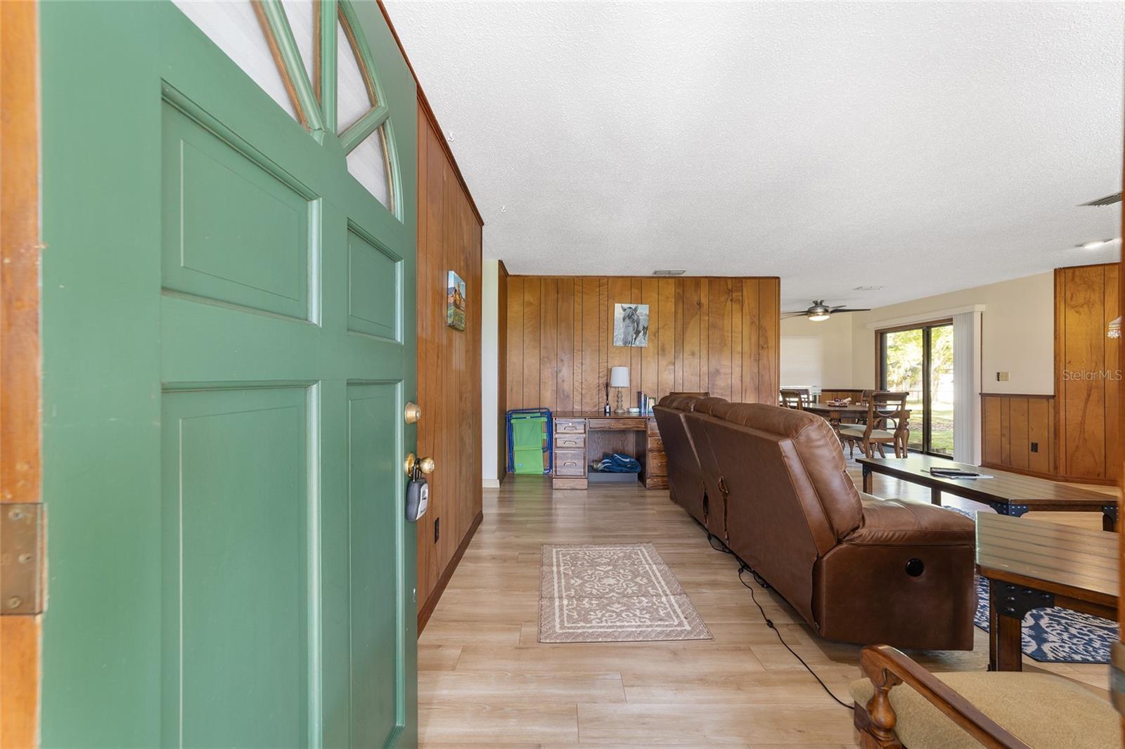 Image 8 of 33 For 14020 160th Avenue