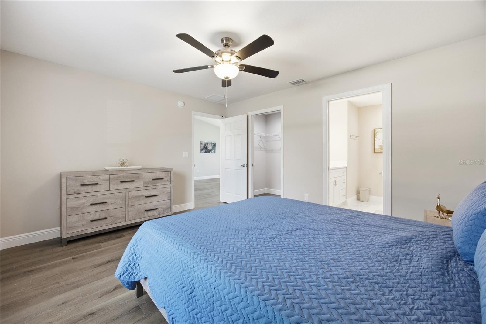 Image 21 of 35 For 13469 106th Street