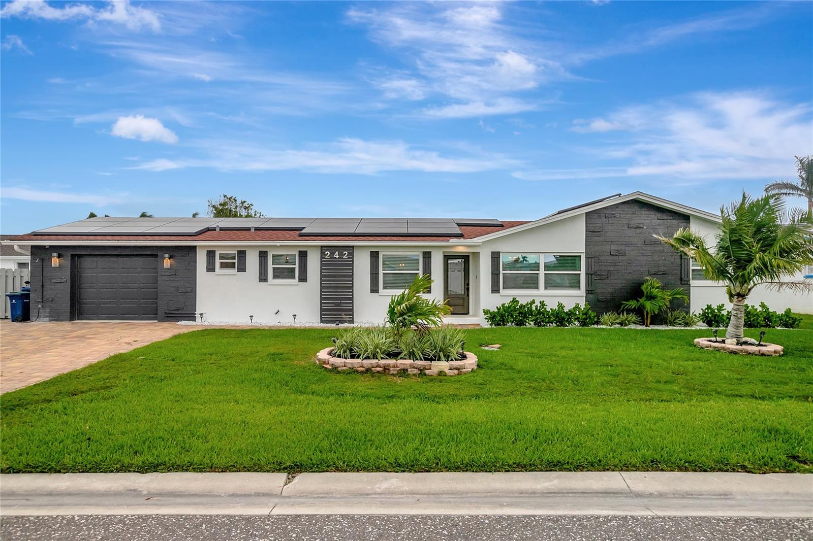 Details for 242 176th Avenue E, REDINGTON SHORES, FL 33708
