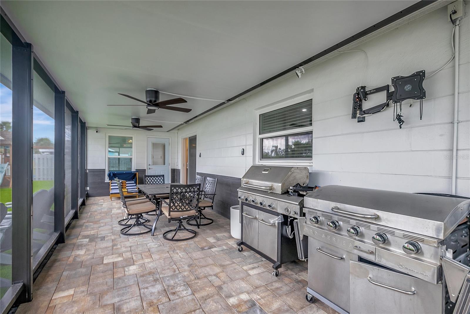 Image 33 of 40 For 242 176th Avenue E