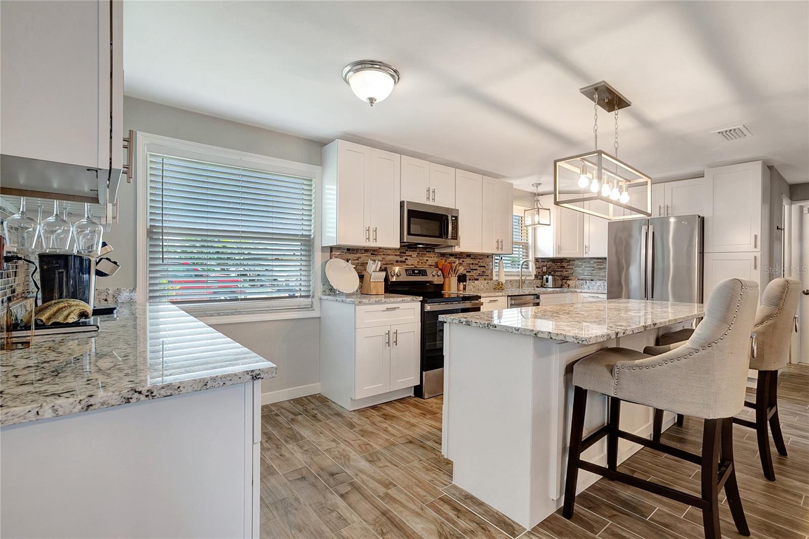Image 9 of 40 For 242 176th Avenue E