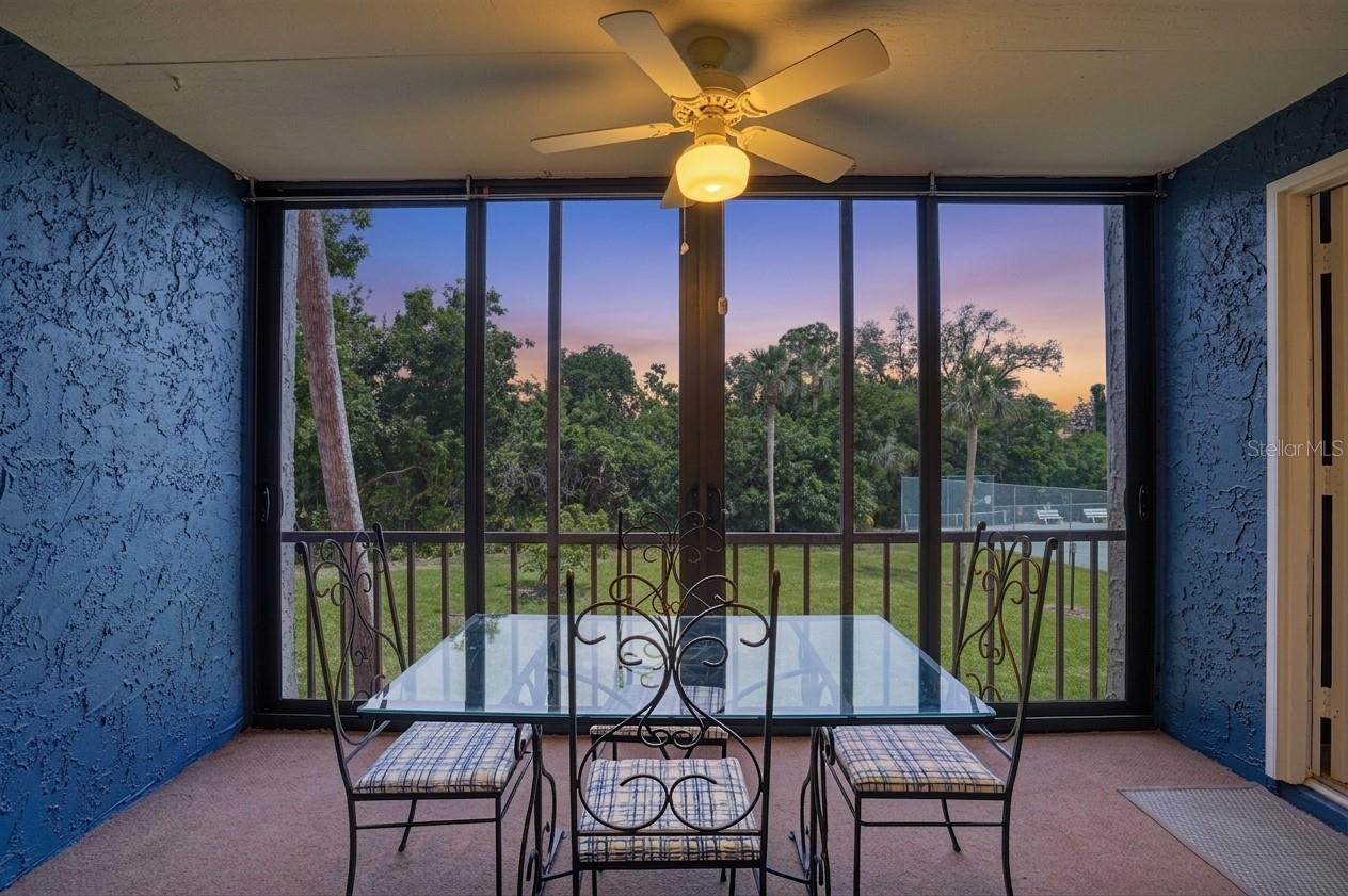 Image 12 of 67 For 1624 Stickney Point Road 1624-208