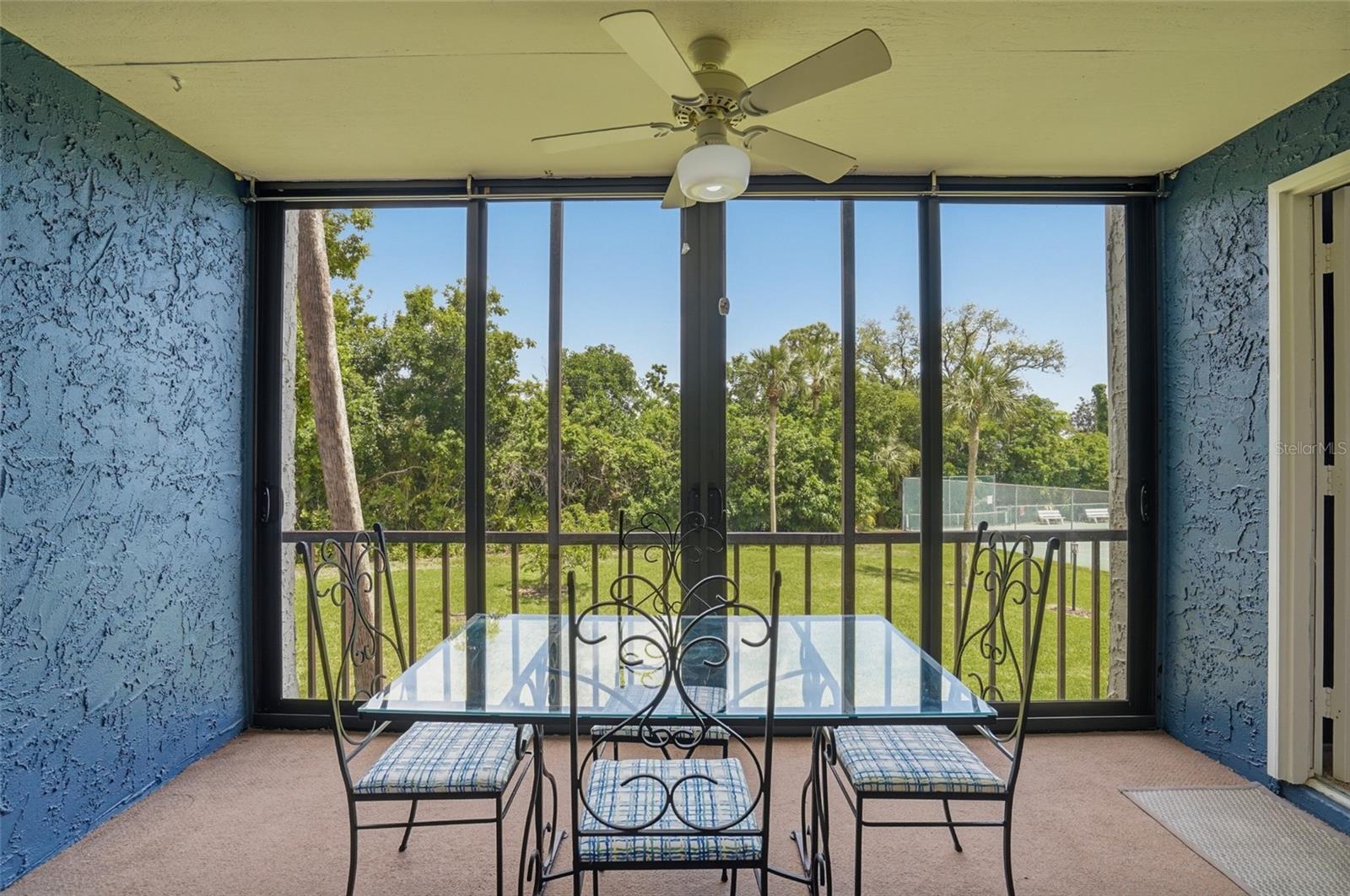 Image 13 of 67 For 1624 Stickney Point Road 1624-208