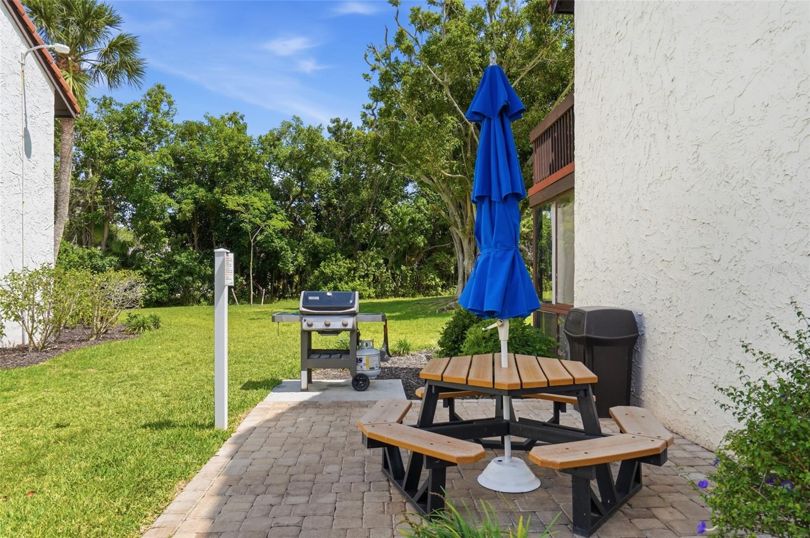 Image 31 of 67 For 1624 Stickney Point Road 1624-208