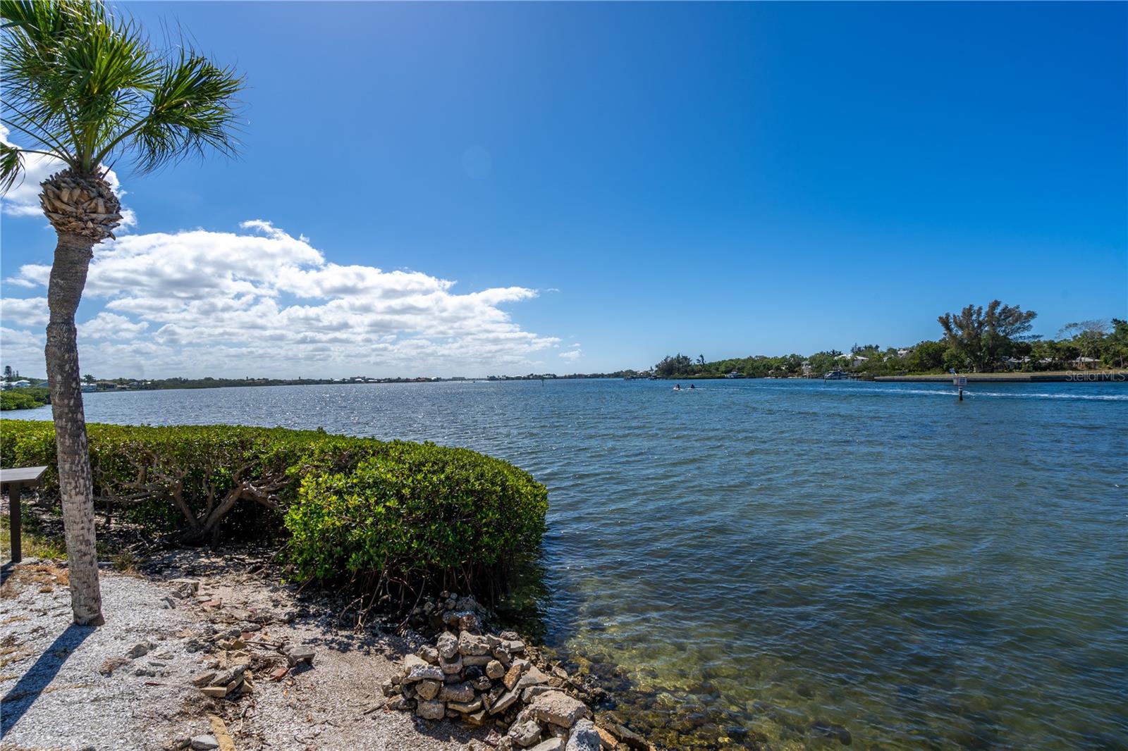 Image 46 of 67 For 1624 Stickney Point Road 1624-208