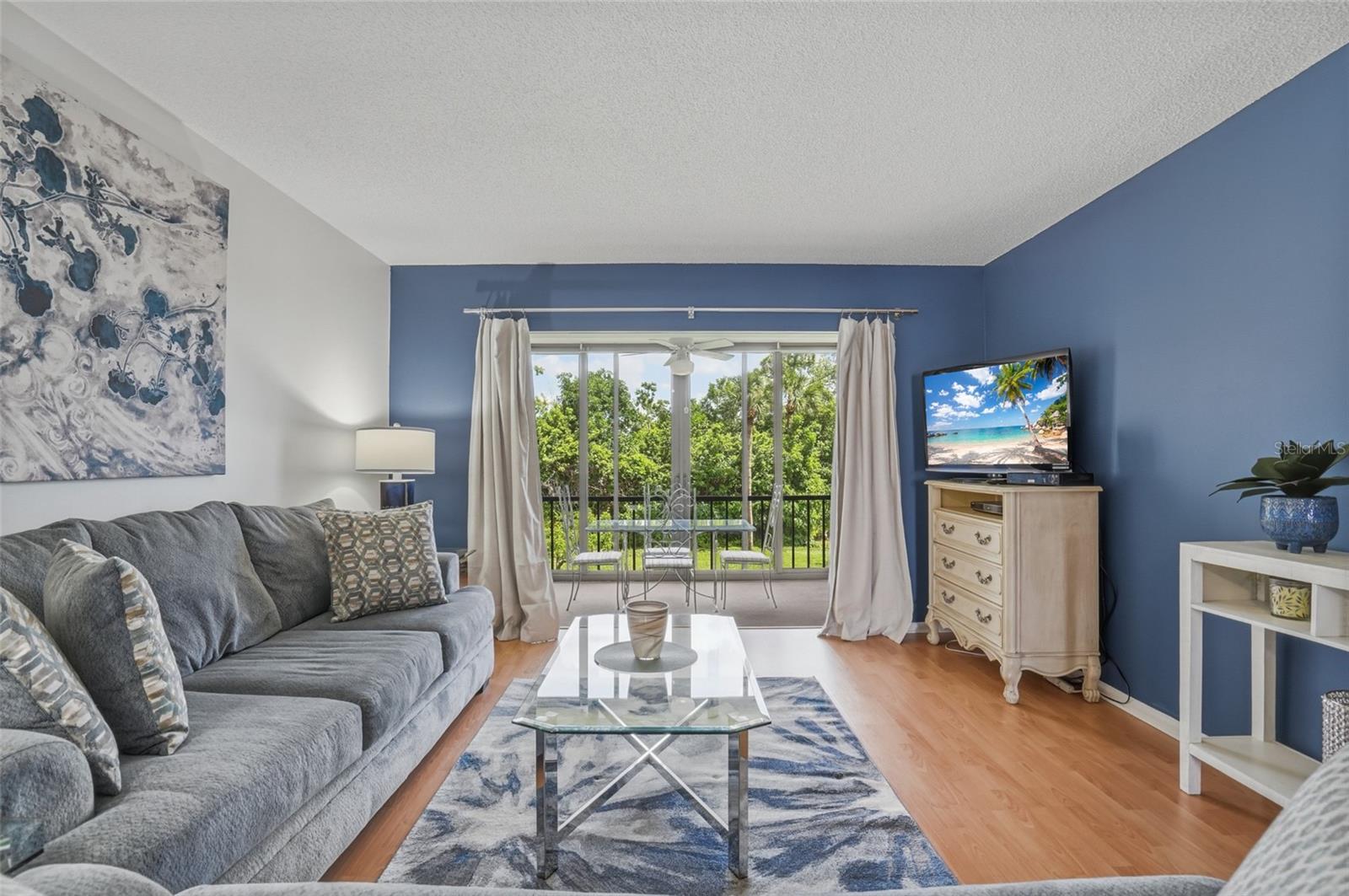 Image 7 of 67 For 1624 Stickney Point Road 1624-208