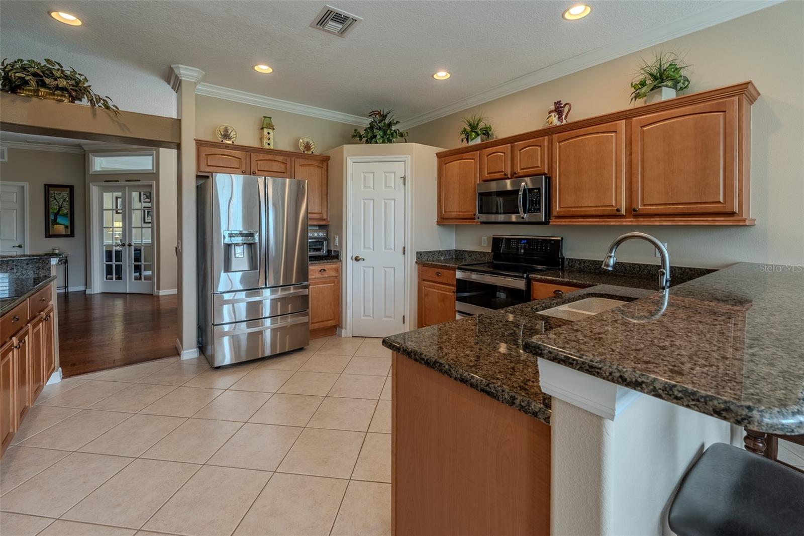 Image 21 of 74 For 15525 14th Avenue Road