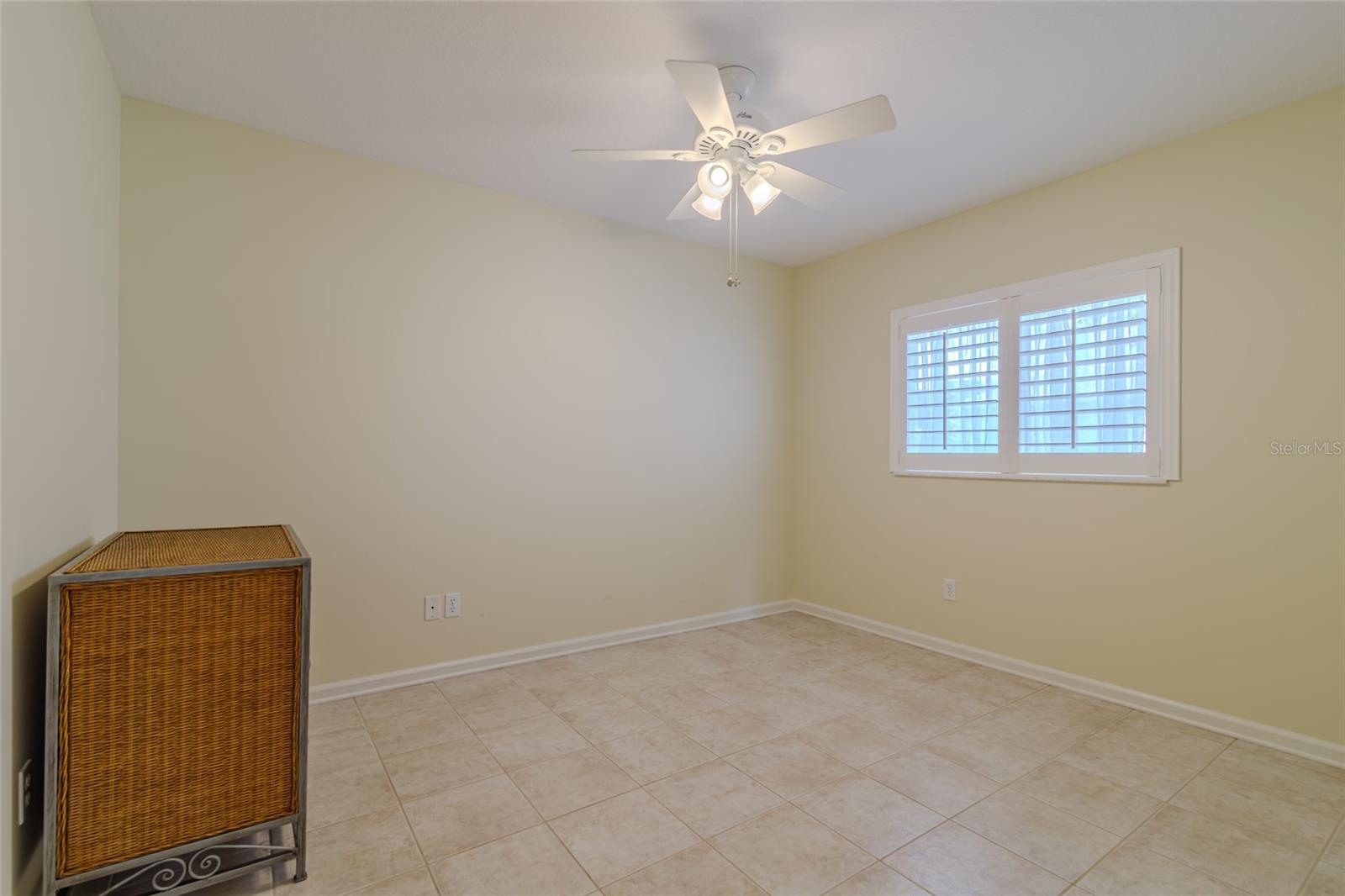 Image 14 of 34 For 2337 51st Terrace