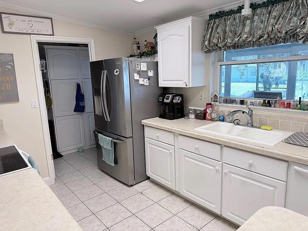 Image 13 of 30 For 2086 Starboard Drive
