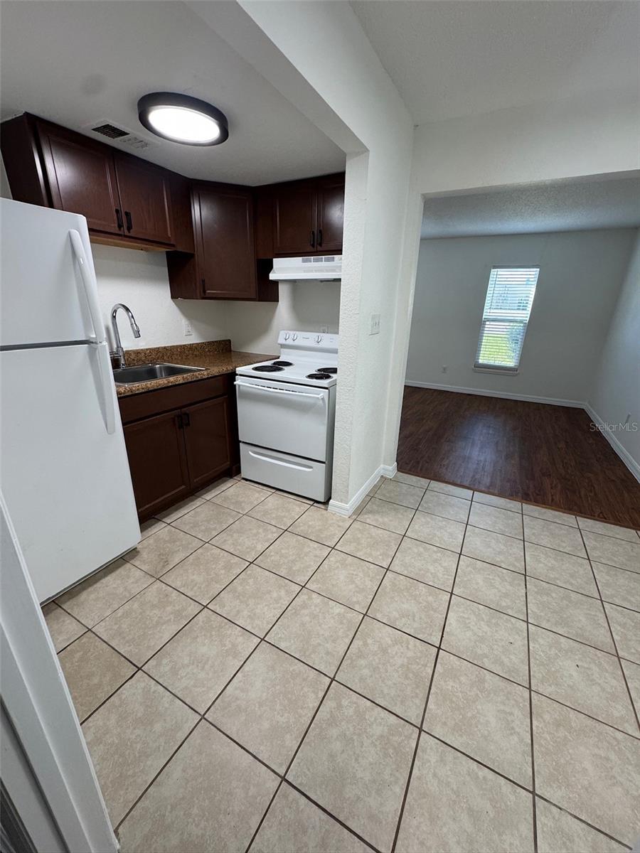 Image 7 of 13 For 1751-1751 2nd Street 1