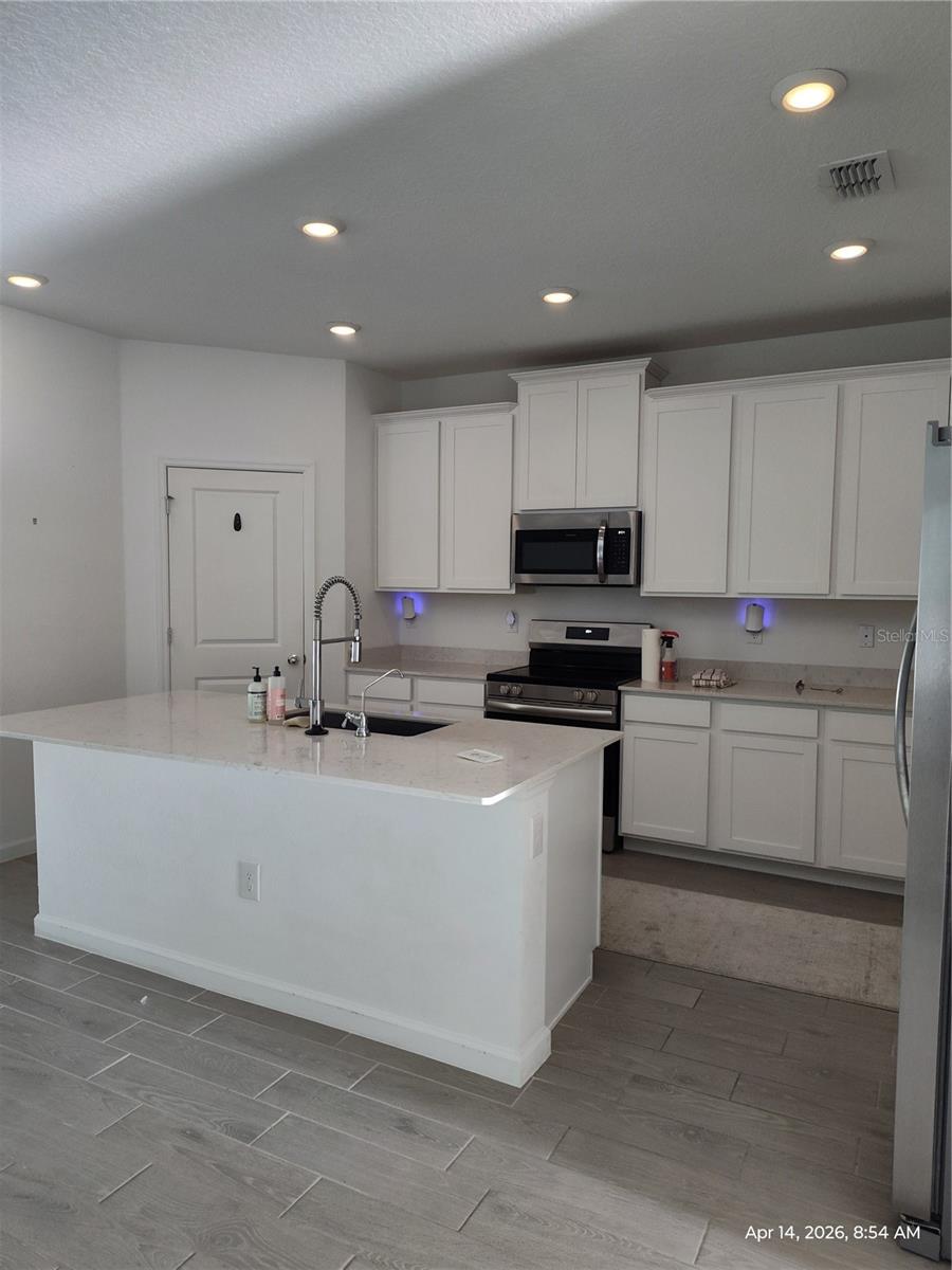 Image 6 of 17 For 1632 44th Court Road