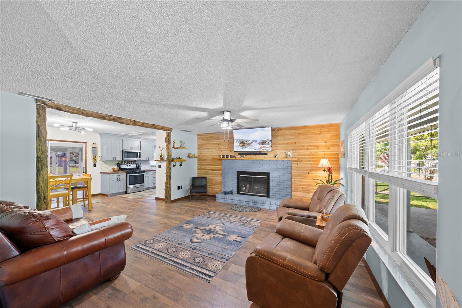 Image 10 of 47 For 1820 175th Terrace Road