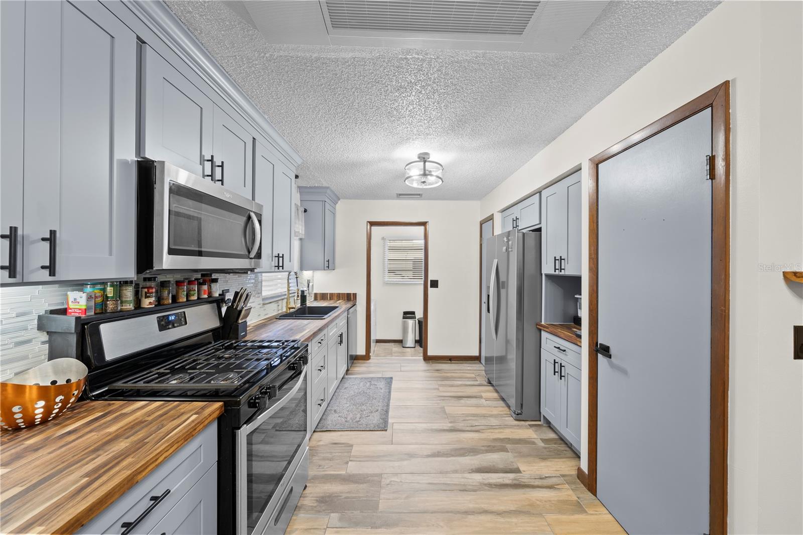 Image 18 of 47 For 1820 175th Terrace Road