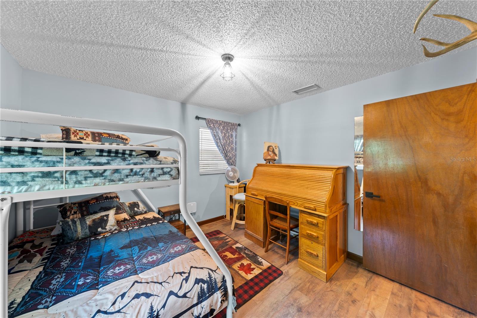 Image 6 of 47 For 1820 175th Terrace Road