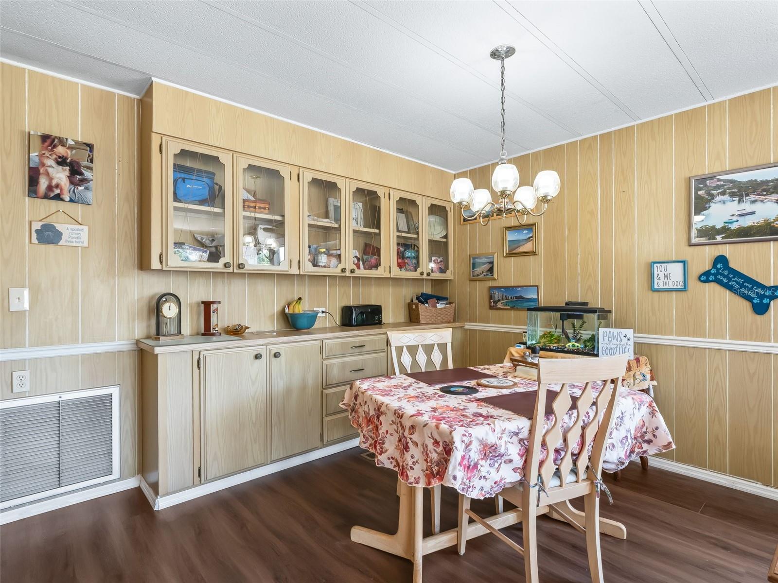 Image 8 of 27 For 3226 39th Avenue