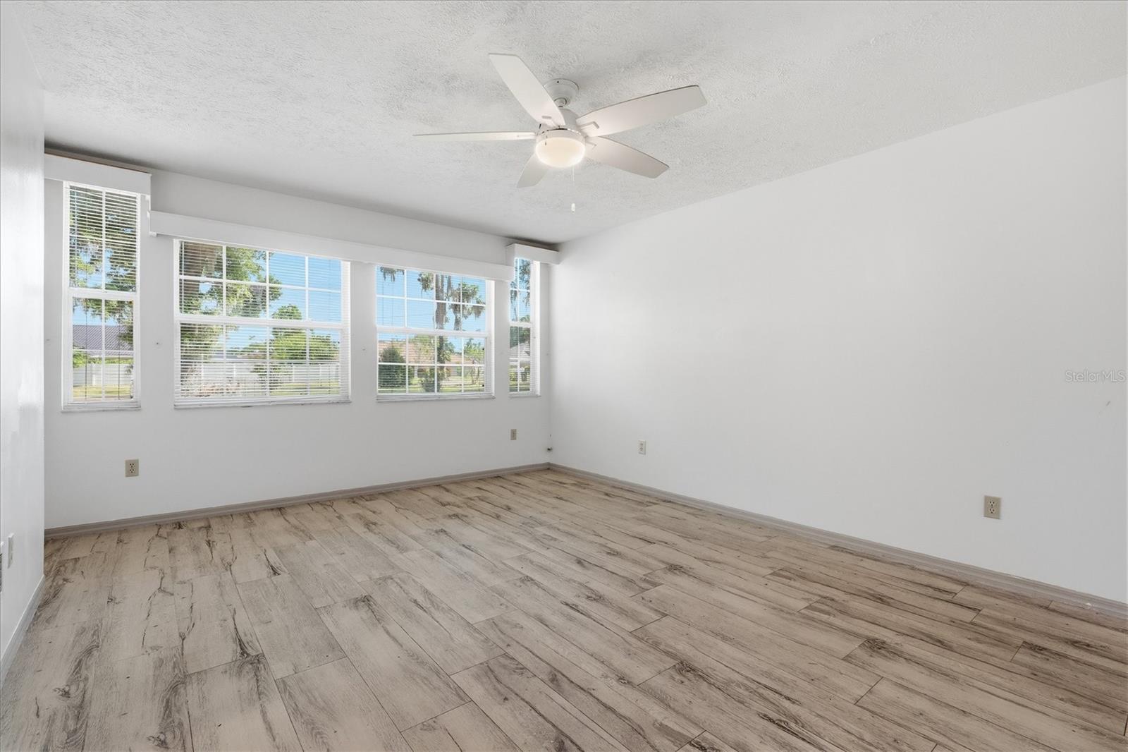 Image 10 of 31 For 2270 34th Street