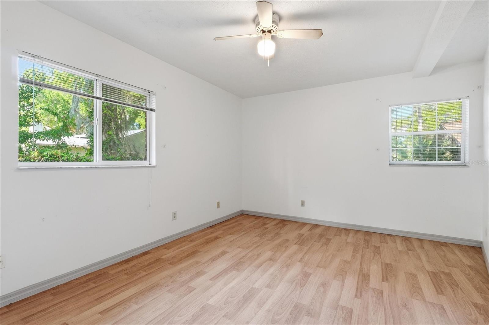 Image 13 of 31 For 2270 34th Street