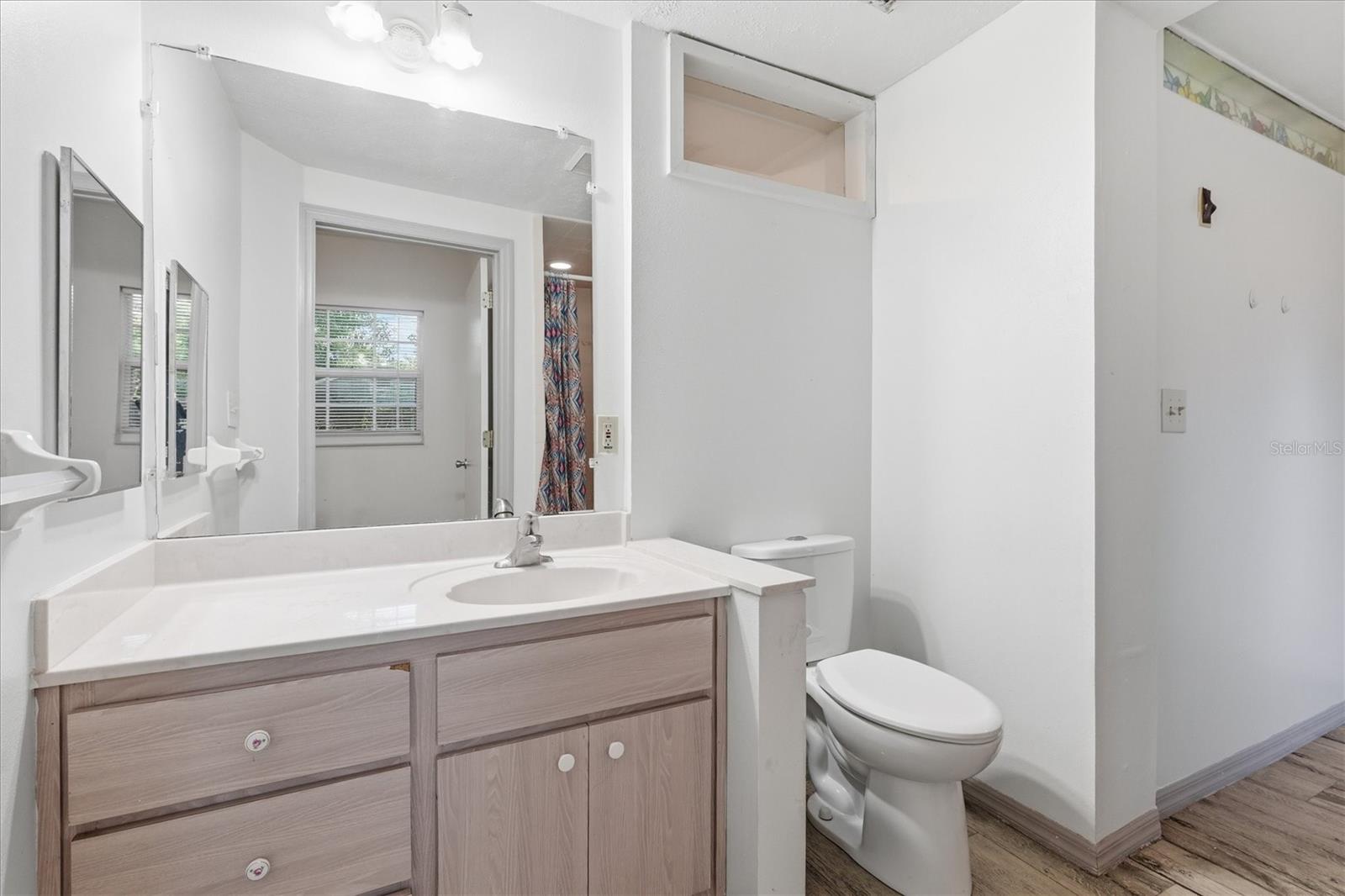 Image 18 of 31 For 2270 34th Street