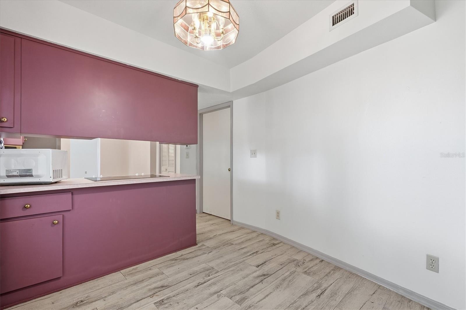 Image 9 of 31 For 2270 34th Street