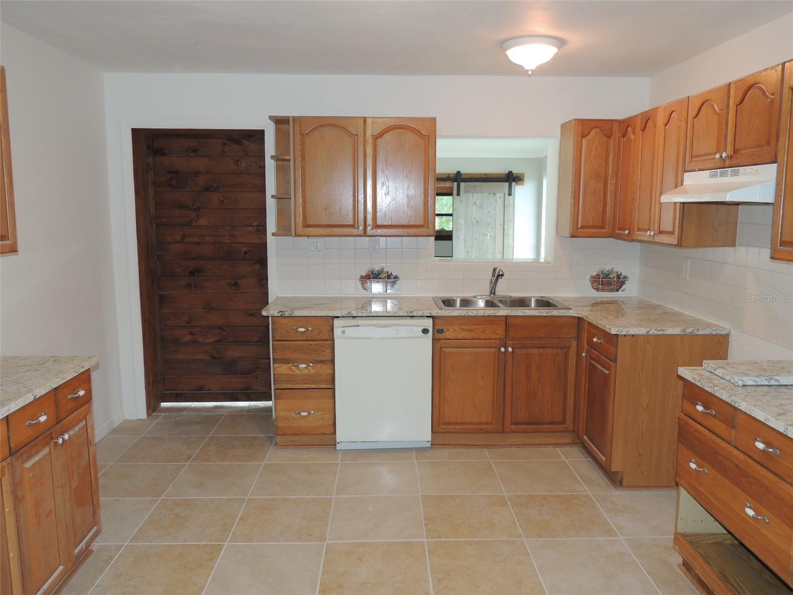 Image 17 of 33 For 13250 52nd Place