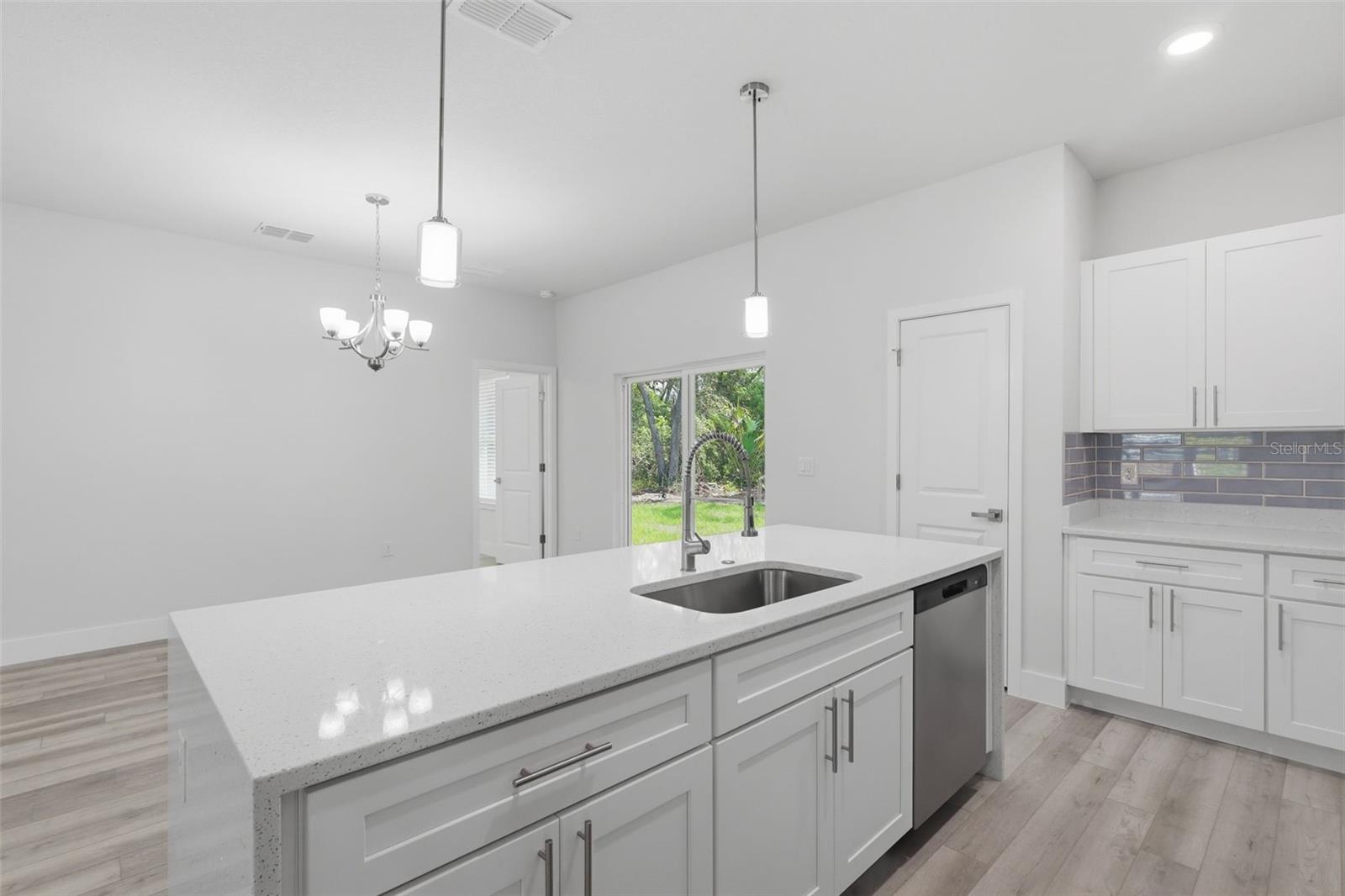 Image 16 of 46 For 16475 89th Terrace