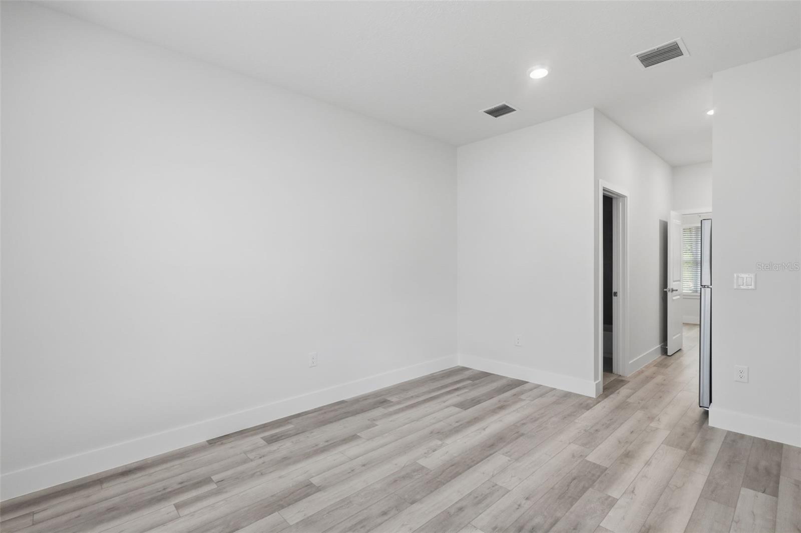 Image 34 of 46 For 16475 89th Terrace