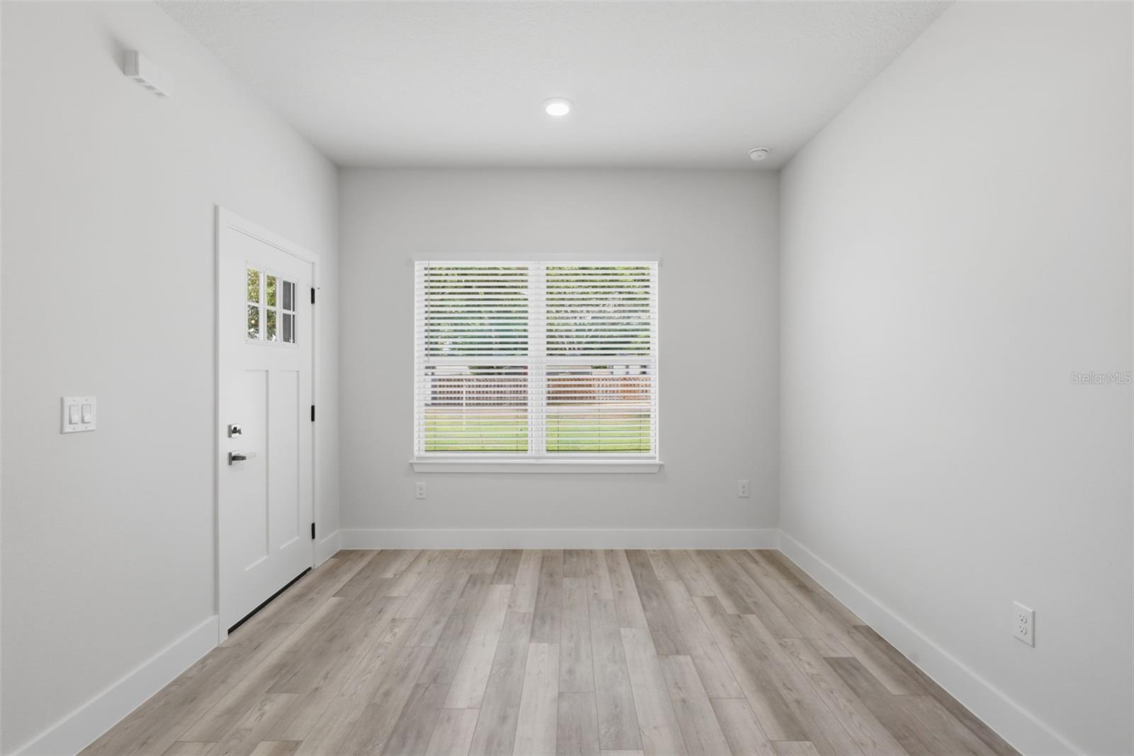 Image 36 of 46 For 16475 89th Terrace