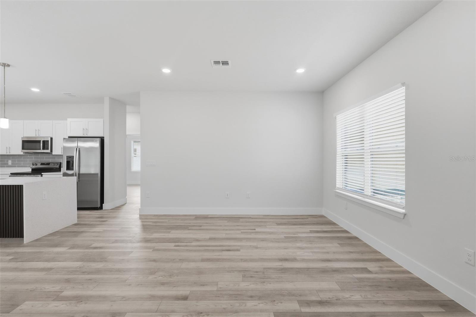 Image 7 of 46 For 16475 89th Terrace