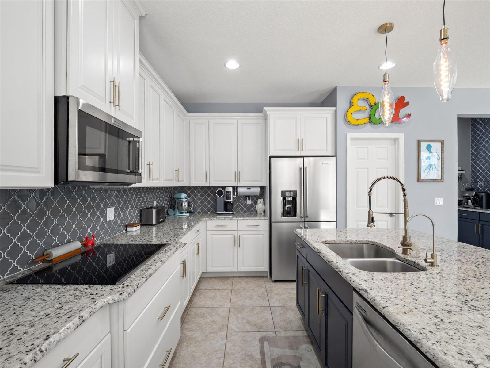Image 19 of 63 For 4896 Palmetto Park Drive