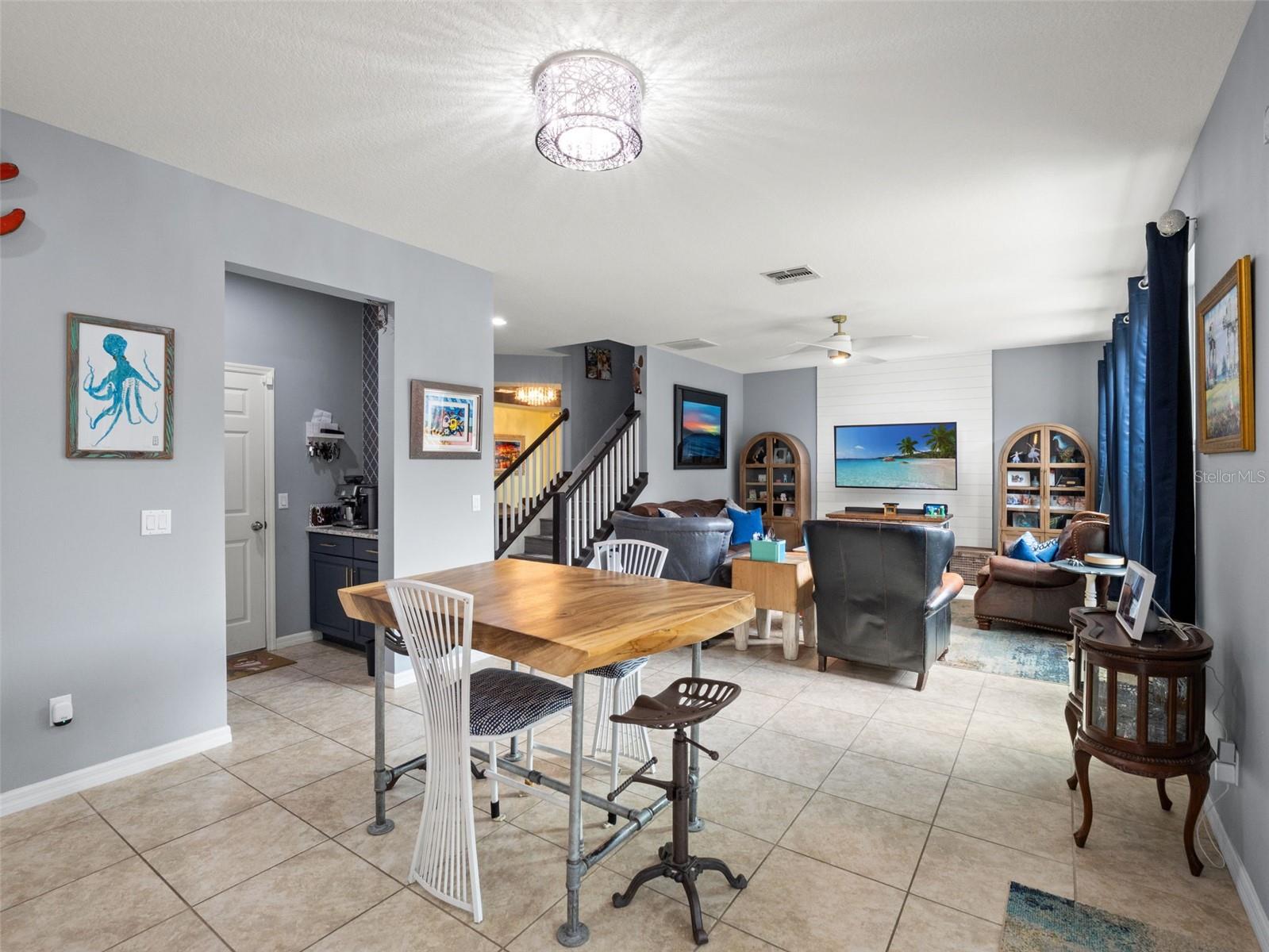 Image 20 of 63 For 4896 Palmetto Park Drive