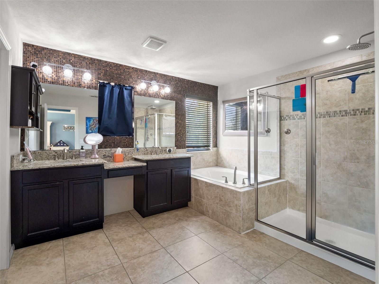 Image 27 of 63 For 4896 Palmetto Park Drive