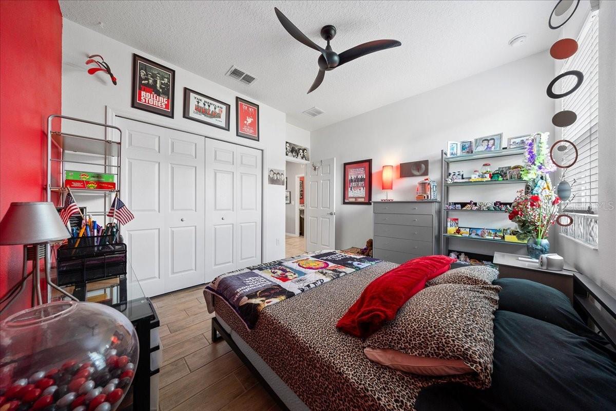 Image 13 of 33 For 8221 78th Terrace Road