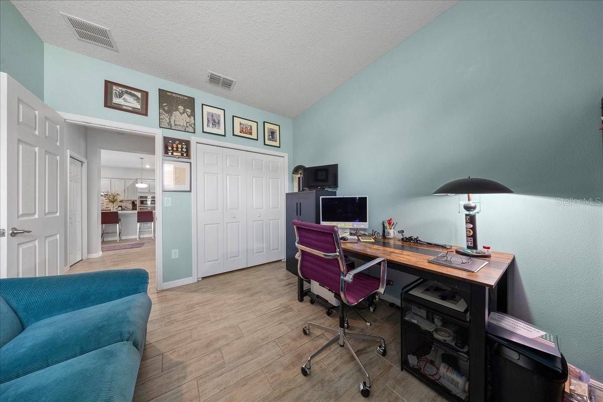 Image 16 of 33 For 8221 78th Terrace Road