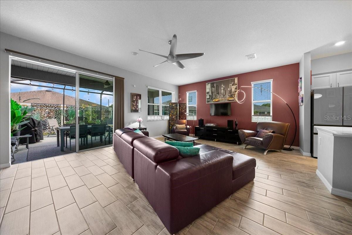 Image 21 of 33 For 8221 78th Terrace Road