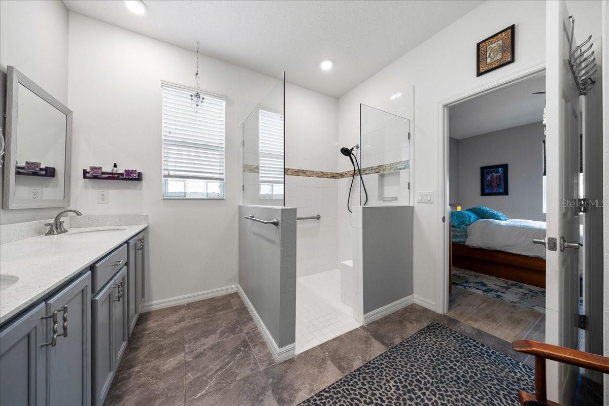 Image 27 of 33 For 8221 78th Terrace Road