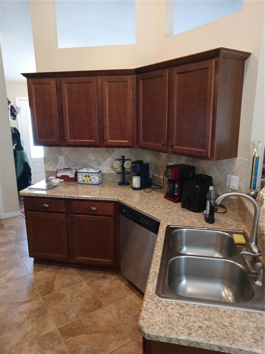 Image 10 of 27 For 987 65 Circle