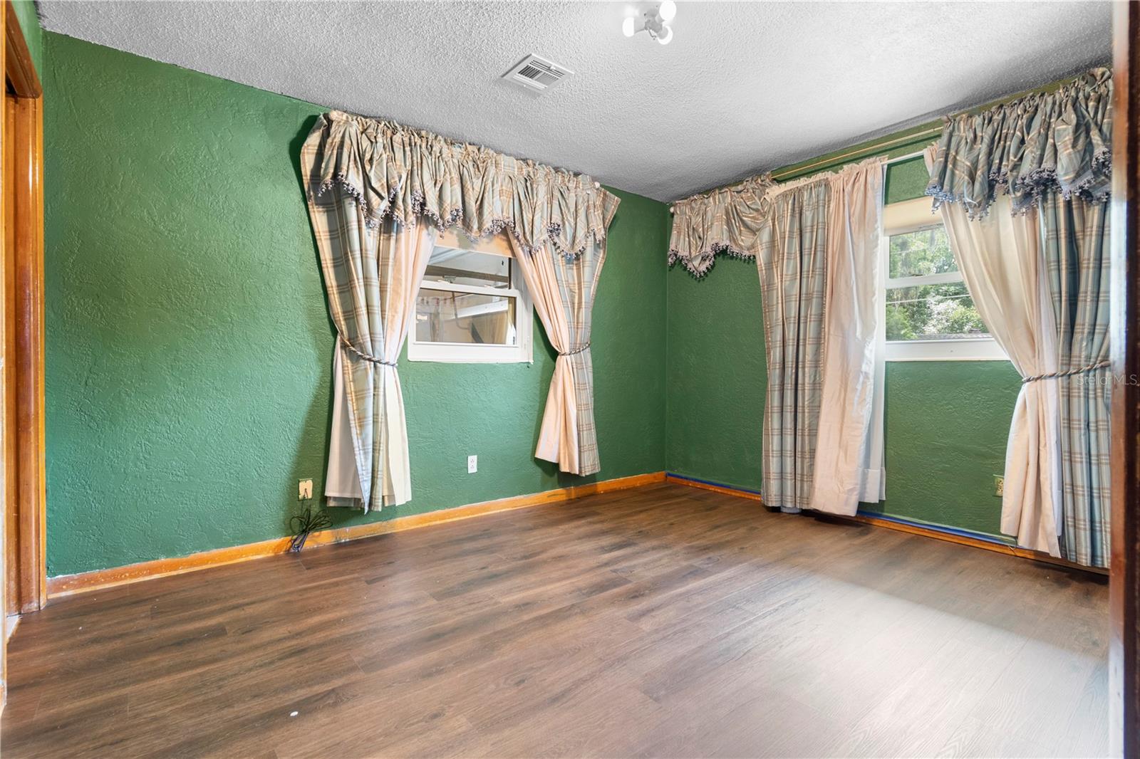 Image 42 of 54 For 1910 14th Street