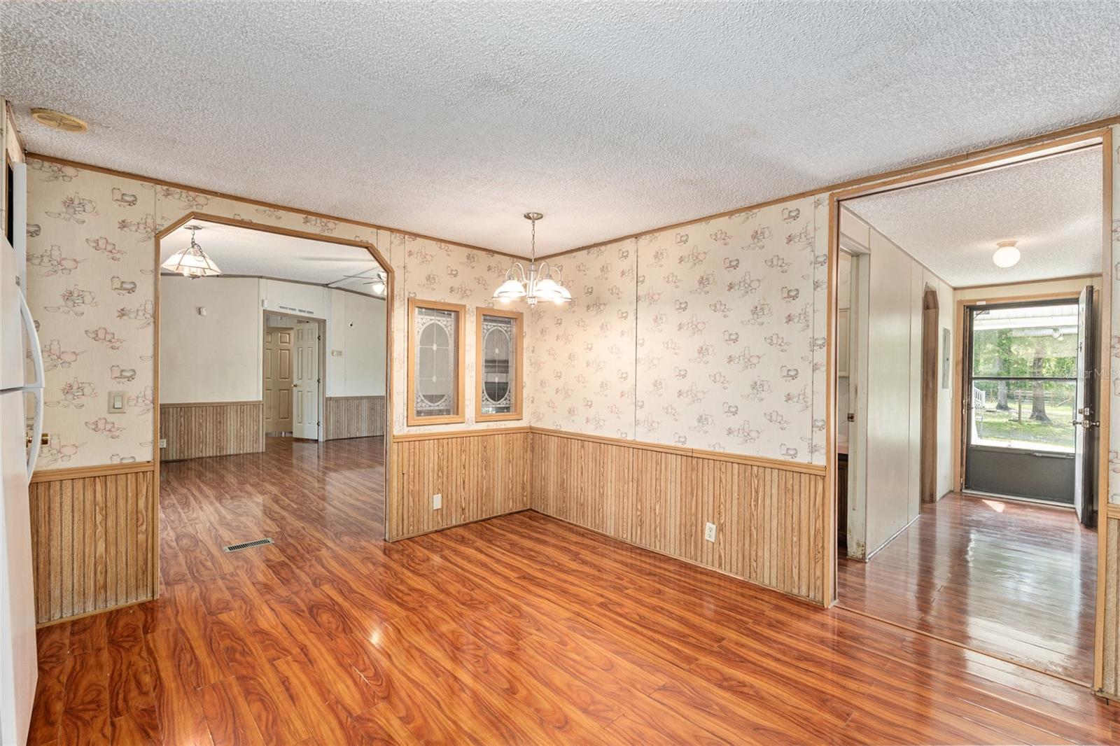 Image 13 of 71 For 15460 85th Avenue