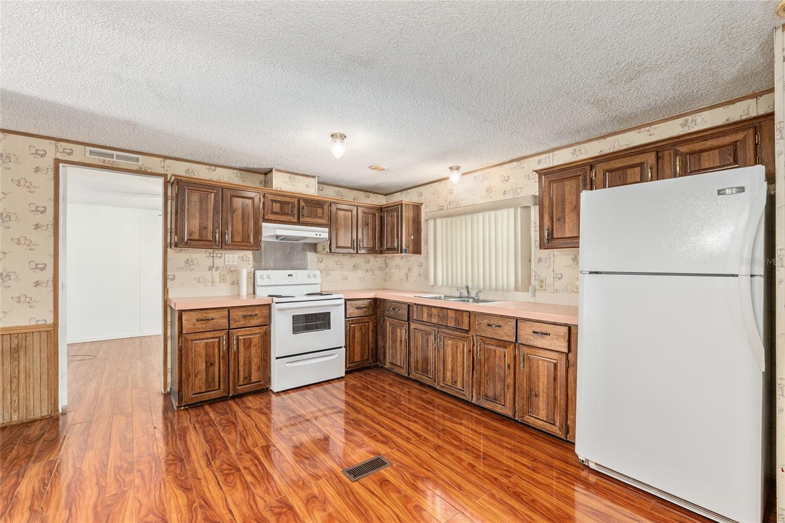 Image 8 of 71 For 15460 85th Avenue