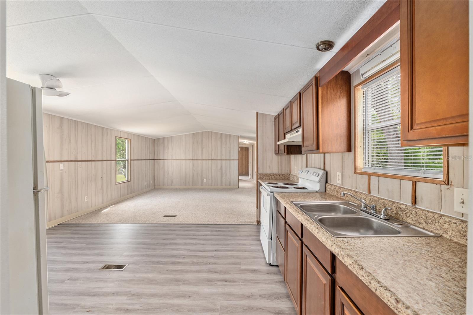 Image 12 of 35 For 8535 155th Street