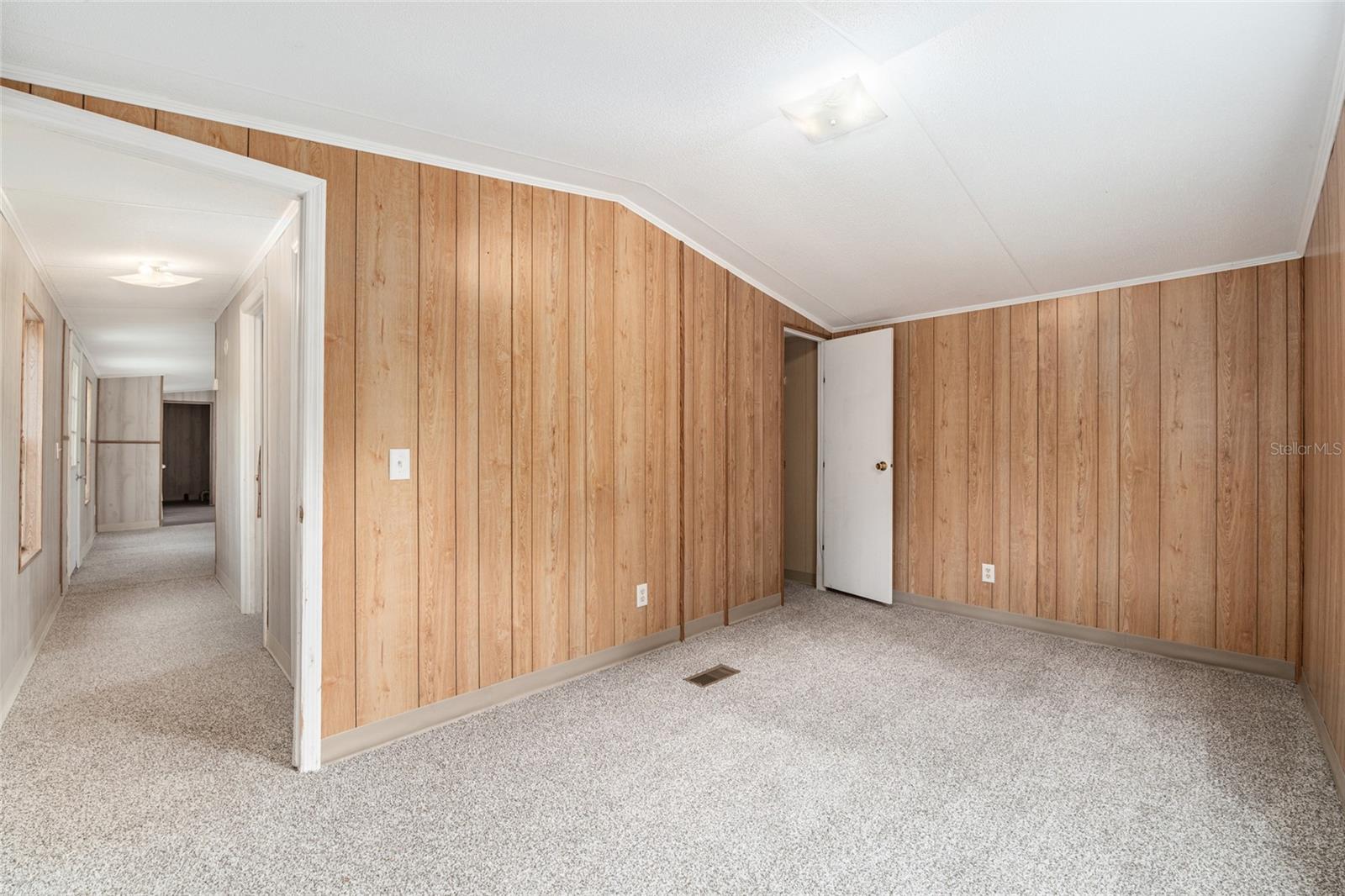 Image 17 of 35 For 8535 155th Street
