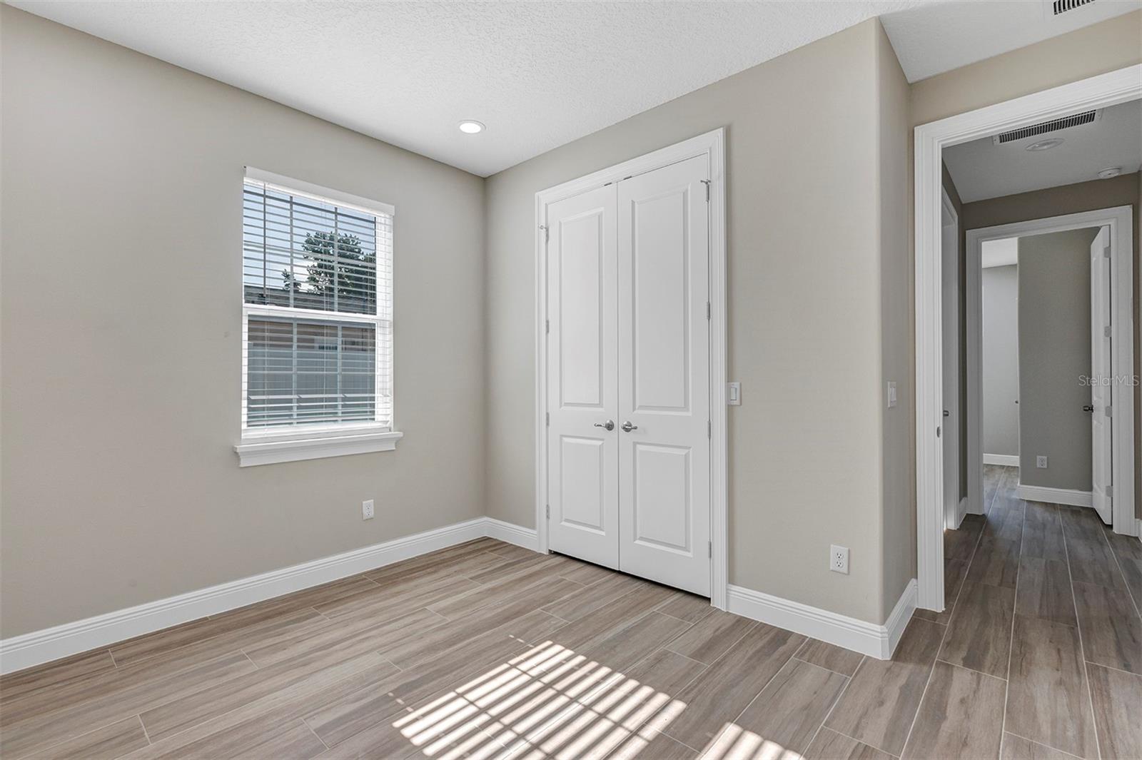 Image 19 of 45 For 3919 135th Lane