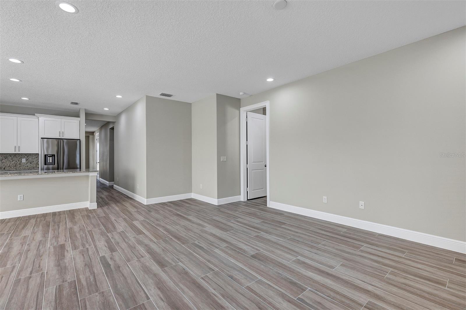 Image 32 of 45 For 3919 135th Lane